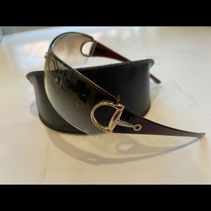 Gucci sunglasses Brown with light brown tint. Comes with original case